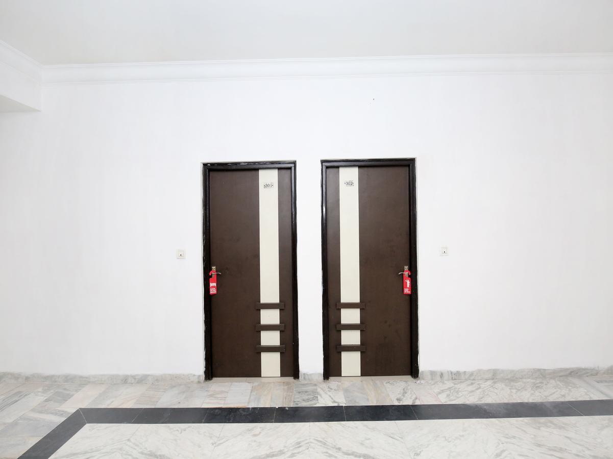 Oyo 12972 Hotel Krishna Castle Amritsar Exteriér fotografie